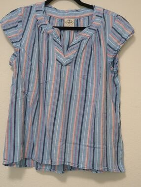 St. John's Bay Light Blue Striped Cap Sleeve Top